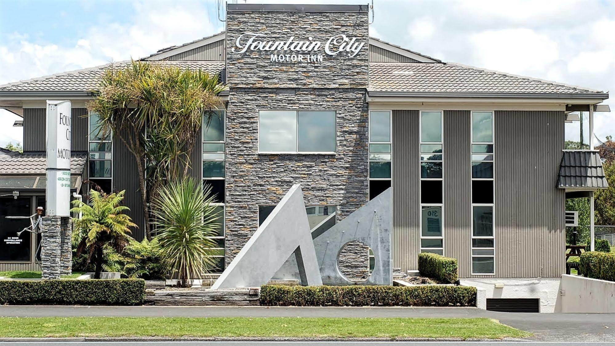 Fountain City Motor Inn Hamilton Extérieur photo
