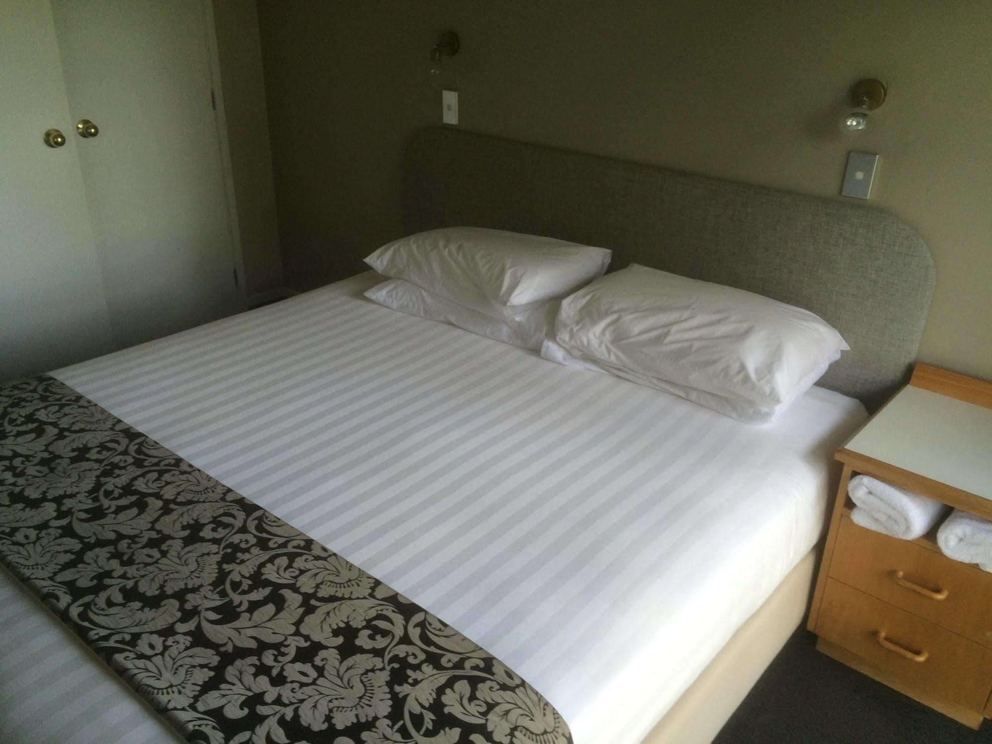 Fountain City Motor Inn Hamilton Extérieur photo